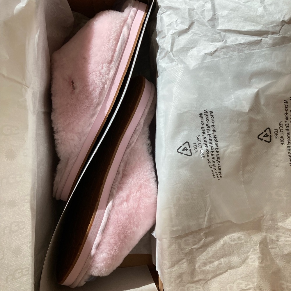 Ugg flat